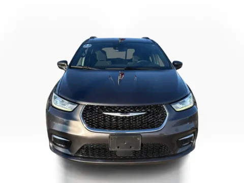 Photos of 2022 Chrysler Pacifica Touring FWD for sale in Saint Charles, MO at 5 Star Auto Plaza - St. Charles