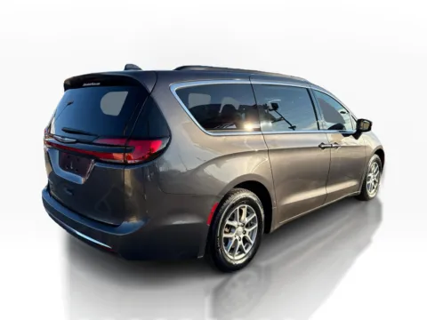 More photos of 2022 Chrysler Pacifica Touring FWD at 5 Star Auto Plaza - St. Charles, MO