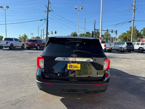 More photos of 2022 Ford Explorer Base 4WD at 5 Star Auto Plaza - St. Charles, MO