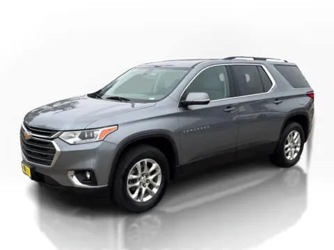 Gray 2021 Chevrolet Traverse FWD 4dr LT Cloth w/2FL for sale in Saint Charles, MO