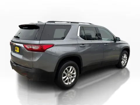 More photos of 2021 Chevrolet Traverse FWD 4dr LT Cloth w/2FL at 5 Star Auto Plaza - St. Charles, MO