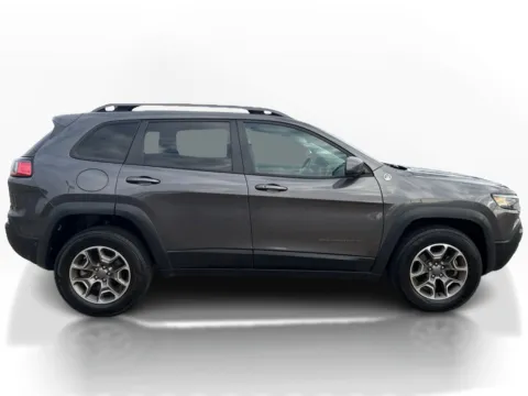 More photos of 2021 Jeep Cherokee Trailhawk 4x4 at 5 Star Auto Plaza - St. Charles, MO