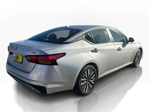 More photos of 2024 Nissan Altima 2.5 SV Sedan at 5 Star Auto Plaza - St. Charles, MO
