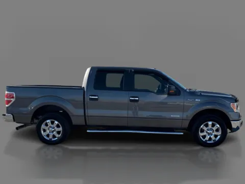More photos of 2014 Ford F-150 Supercrew XLT 5 1/2 at 5 Star Auto Plaza - St. Charles, MO