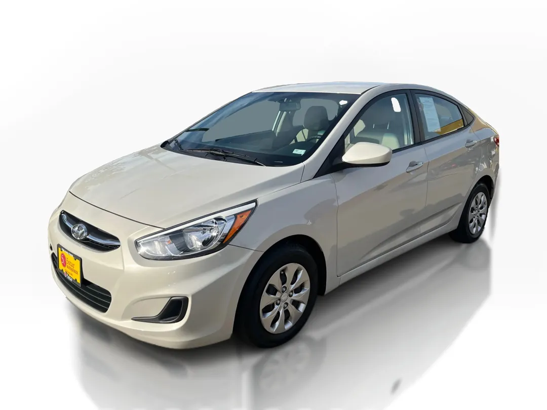 Gold 2015 Hyundai Accent 4d Sedan GLS Auto for sale in Saint Charles, MO