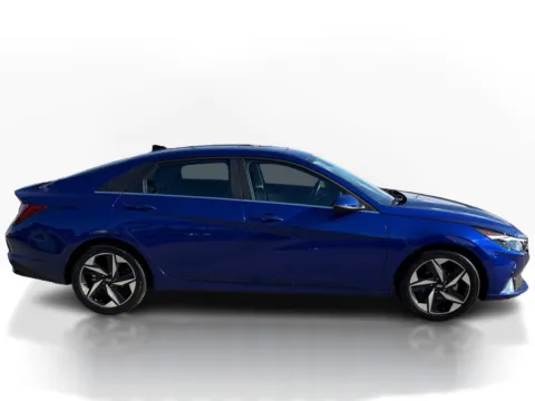 More photos of 2023 Hyundai Elantra Limited IVT at 5 Star Auto Plaza - St. Charles, MO