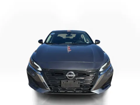 Photos of 2024 Nissan Altima 2.5 SV Sedan for sale in Saint Charles, MO at 5 Star Auto Plaza - St. Charles