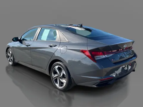 More photos of 2023 Hyundai Elantra SEL IVT at 5 Star Auto Plaza - St. Charles, MO
