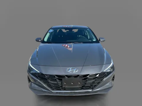 Photos of 2023 Hyundai Elantra SEL IVT for sale in Saint Charles, MO at 5 Star Auto Plaza - St. Charles