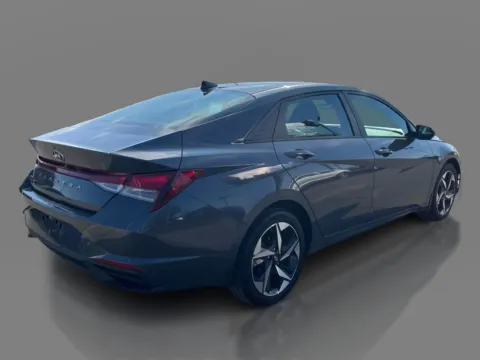 More photos of 2023 Hyundai Elantra SEL IVT at 5 Star Auto Plaza - St. Charles, MO