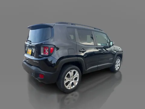 More photos of 2020 Jeep Renegade 4d SUV 4WD Limited at 5 Star Auto Plaza - St. Charles, MO