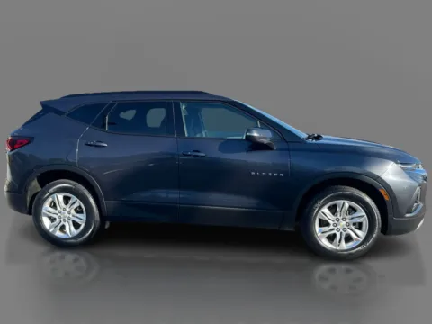 More photos of 2022 Chevrolet Blazer FWD 4dr LT w/2LT at 5 Star Auto Plaza - St. Charles, MO