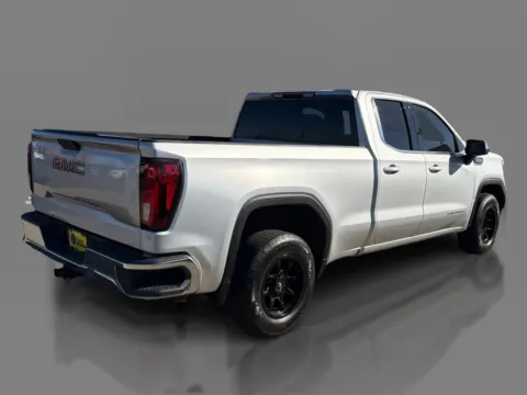 More photos of 2019 GMC Sierra 1500 Double Cab SLE at 5 Star Auto Plaza - St. Charles, MO