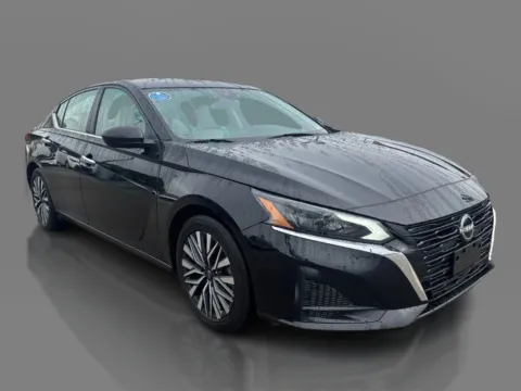 Another view of 2025 Nissan Altima SV FWD for sale in Saint Charles, MO at 5 Star Auto Plaza - St. Charles