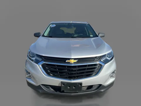 Photos of 2020 Chevrolet Equinox 4d SUV FWD LS w/1LS for sale in Saint Charles, MO at 5 Star Auto Plaza - St. Charles