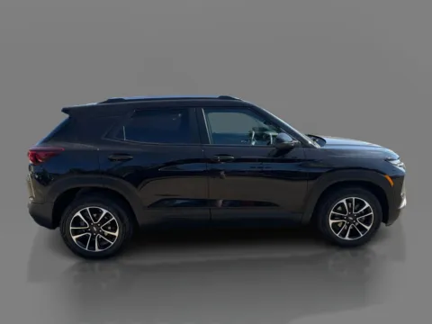 More photos of 2024 Chevrolet Trailblazer FWD 4dr LT at 5 Star Auto Plaza - St. Charles, MO