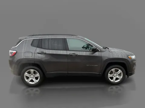 More photos of 2023 Jeep Compass Latitude 4x4 at 5 Star Auto Plaza - St. Charles, MO