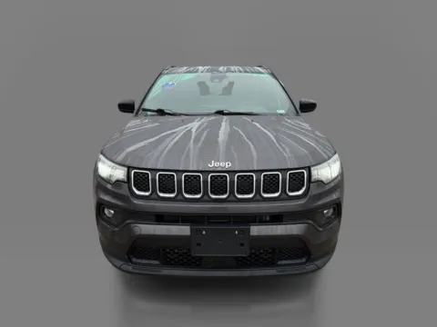 Photos of 2023 Jeep Compass Latitude 4x4 for sale in Saint Charles, MO at 5 Star Auto Plaza - St. Charles