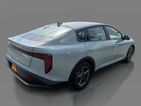 More photos of 2025 Kia K4 LXS FWD at 5 Star Auto Plaza - St. Charles, MO