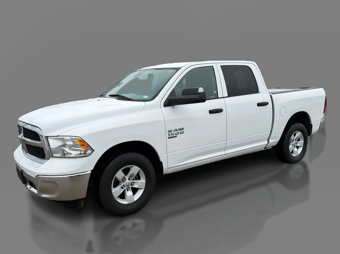 2023 Ram 1500 Classic SLT Crew Cab 5'7" Box for sale in Saint Charles, MO