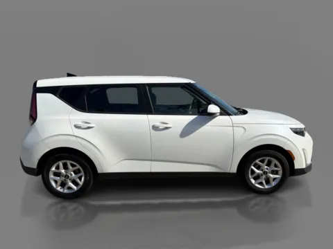 More photos of 2024 Kia Soul LX IVT at 5 Star Auto Plaza - St. Charles, MO