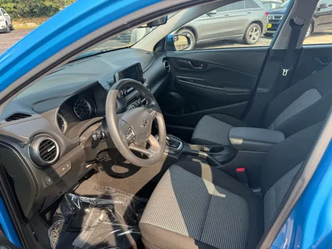 More photos of 2019 Hyundai Kona 4d SUV AWD SE at 5 Star Auto Plaza - St. Charles, MO