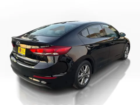 More photos of 2018 Hyundai Elantra 4d Sedan SEL at 5 Star Auto Plaza - St. Charles, MO