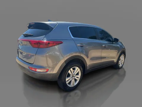 More photos of 2017 Kia Sportage 4d SUV FWD LX at 5 Star Auto Plaza - St. Charles, MO