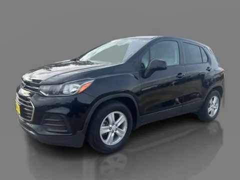 Black 2020 Chevrolet Trax 4d SUV FWD LS for sale in Saint Charles, MO