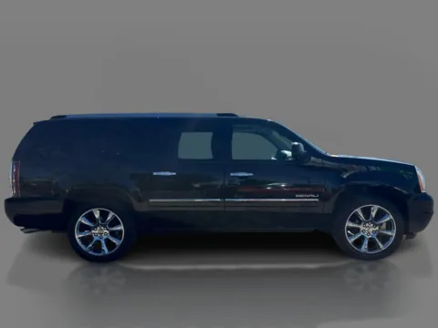 More photos of 2014 GMC Yukon XL 4d SUV 4WD Denali at 5 Star Auto Plaza - St. Charles, MO