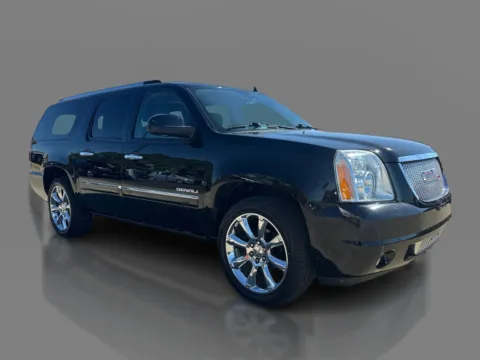 Another view of 2014 GMC Yukon XL 4d SUV 4WD Denali for sale in Saint Charles, MO at 5 Star Auto Plaza - St. Charles