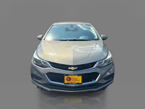 Photos of 2018 Chevrolet Cruze 4d Hatchback LT 6spd for sale in Saint Charles, MO at 5 Star Auto Plaza - St. Charles