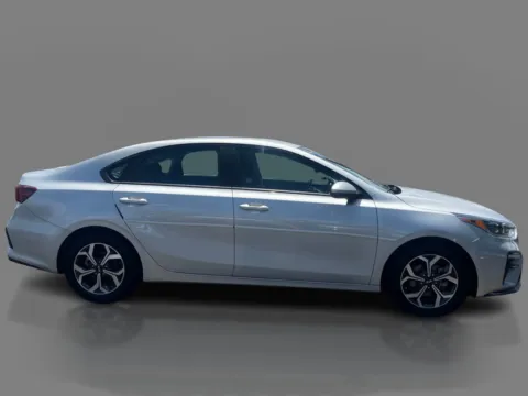 More photos of 2020 Kia Forte 4d Sedan LXS at 5 Star Auto Plaza - St. Charles, MO