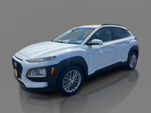 White 2020 Hyundai Kona 4d SUV FWD SEL for sale in Saint Charles, MO