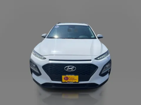 Photos of 2020 Hyundai Kona 4d SUV FWD SEL for sale in Saint Charles, MO at 5 Star Auto Plaza - St. Charles
