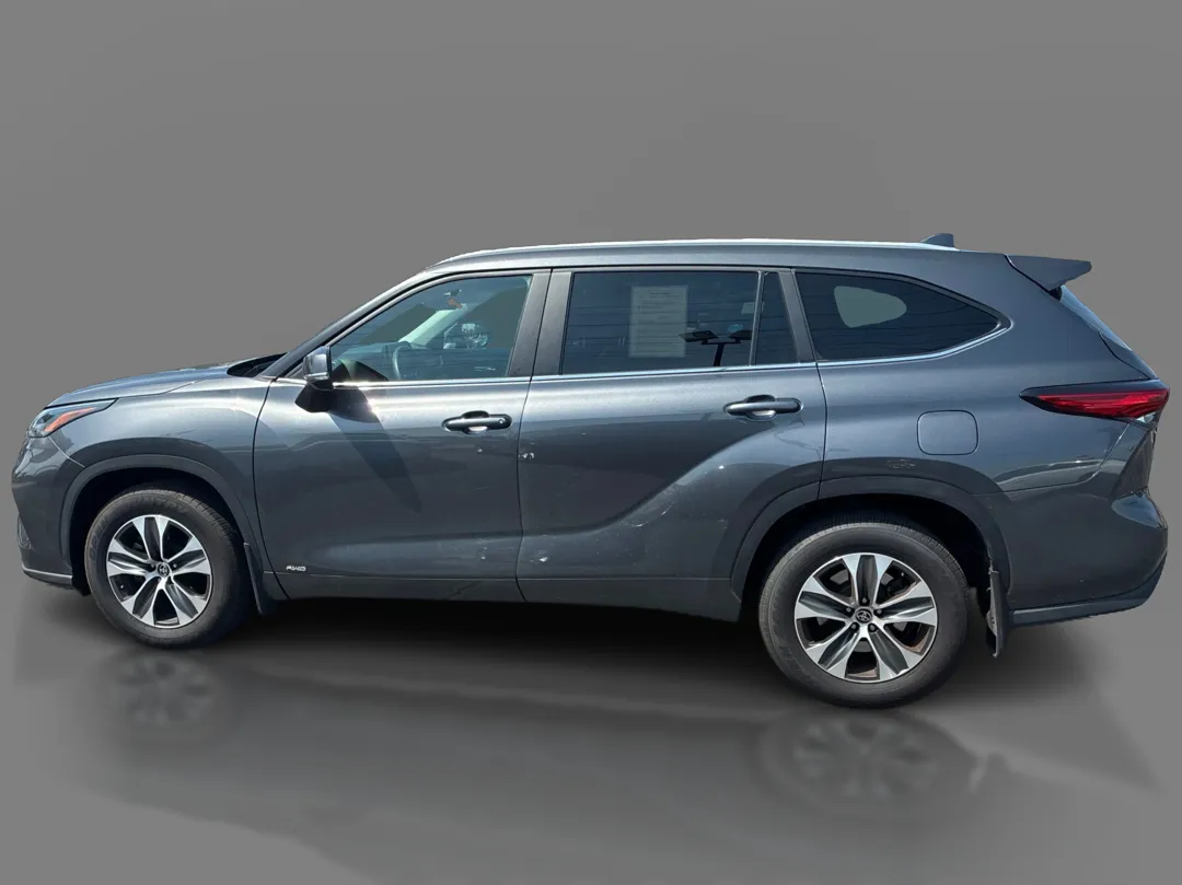 2023 Toyota Highlander XLE - Photo 8