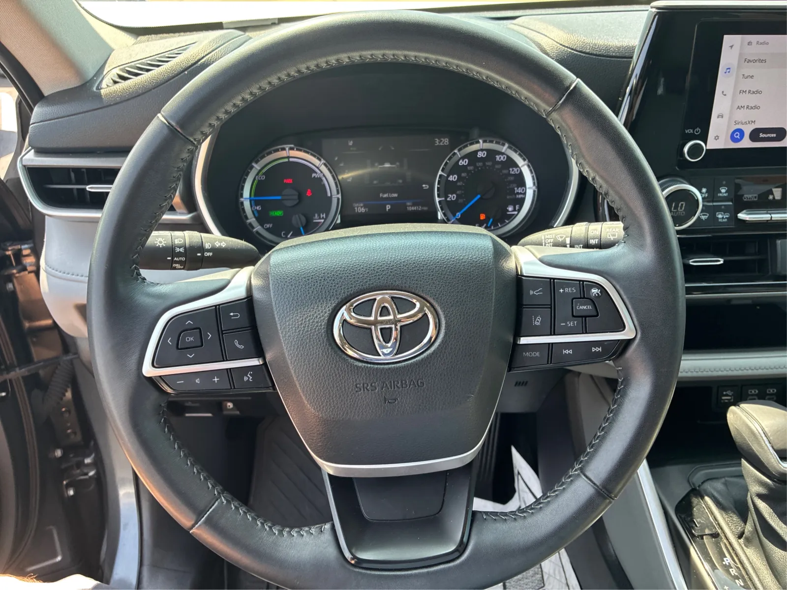 2023 Toyota Highlander XLE - Photo 16