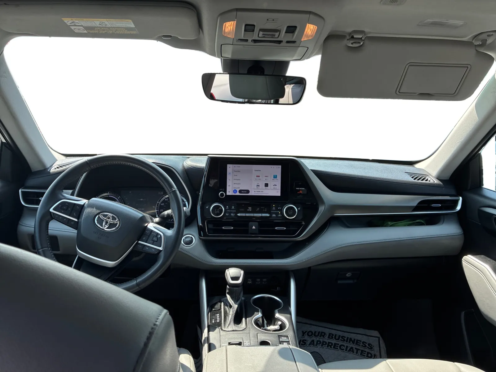 2023 Toyota Highlander XLE - Photo 21