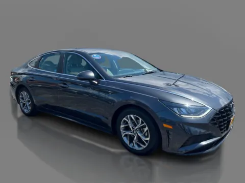 Another view of 2020 Hyundai Sonata 4d Sedan SEL for sale in Saint Charles, MO at 5 Star Auto Plaza - St. Charles