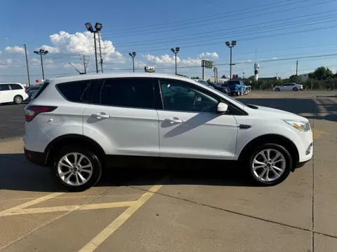 Another view of 2017 Ford Escape 4d SUV FWD SE for sale in Saint Charles, MO at 5 Star Auto Plaza - St. Charles