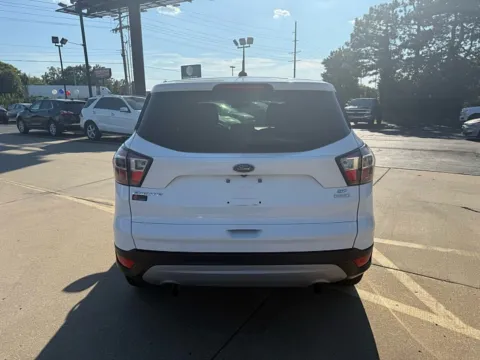More photos of 2017 Ford Escape 4d SUV FWD SE at 5 Star Auto Plaza - St. Charles, MO