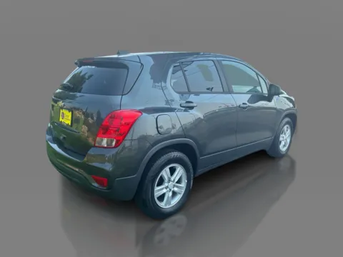 More photos of 2020 Chevrolet Trax 4d SUV FWD LS at 5 Star Auto Plaza - St. Charles, MO