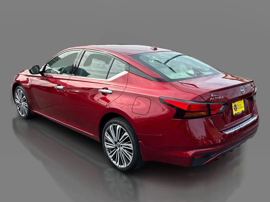 2023 Nissan Altima SL - Photo 7
