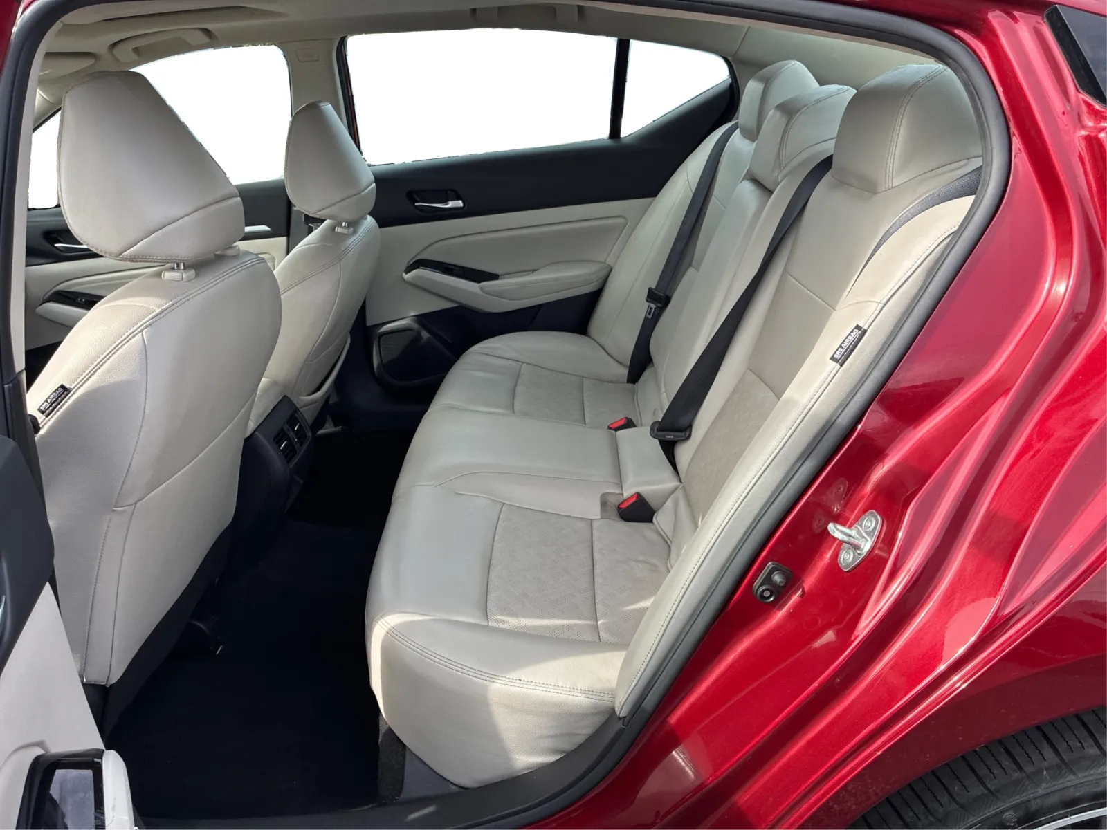 2023 Nissan Altima SL - Photo 10