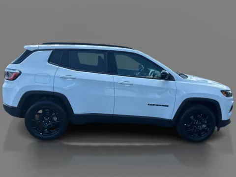 More photos of 2025 Jeep Compass Latitude 4x4 at 5 Star Auto Plaza - St. Charles, MO