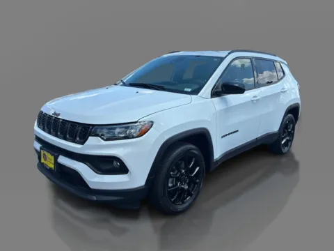 White 2025 Jeep Compass Latitude 4x4 for sale in Saint Charles, MO