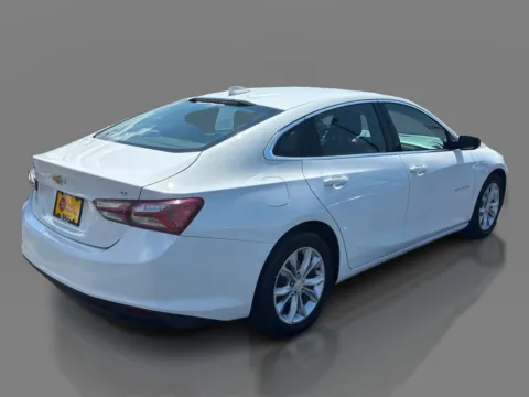 More photos of 2022 Chevrolet Malibu 4dr Sdn LT at 5 Star Auto Plaza - St. Charles, MO