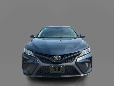 Photos of 2020 Toyota Camry 4d Sedan SE for sale in Saint Charles, MO at 5 Star Auto Plaza - St. Charles