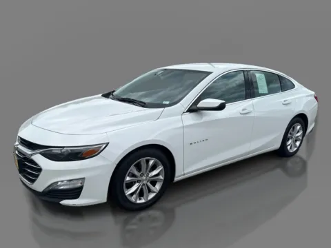 White 2023 Chevrolet Malibu 4dr Sdn 1LT for sale in Saint Charles, MO
