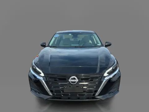 Photos of 2025 Nissan Altima SV FWD for sale in Saint Charles, MO at 5 Star Auto Plaza - St. Charles
